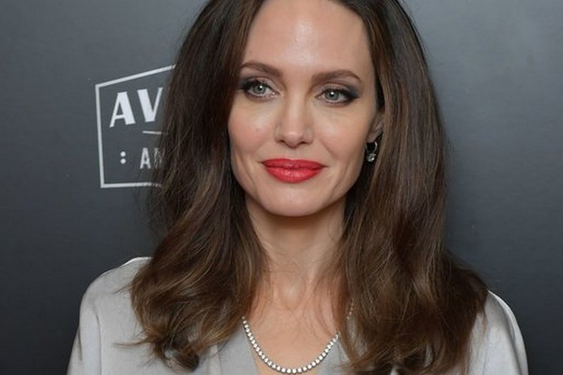 Анджелина Джоли может разрушить семью молодого актера