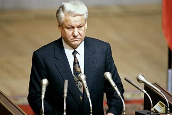 Соратник Ельцина назвал виновных в бедности россиян