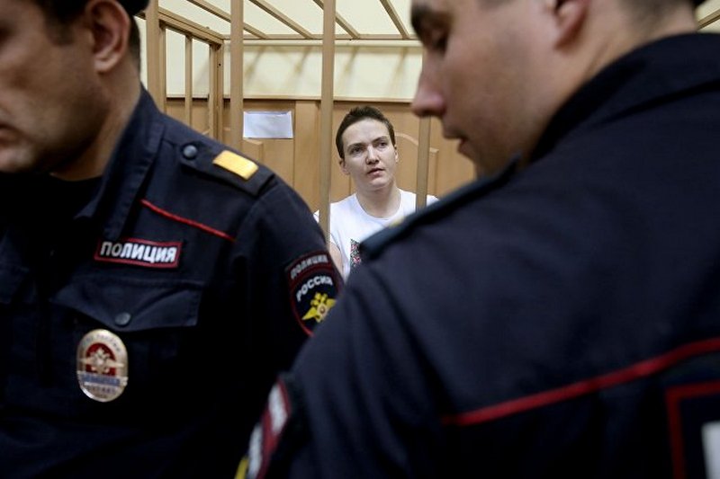 Суд перенес заседание по Савченко из-за позднего времени