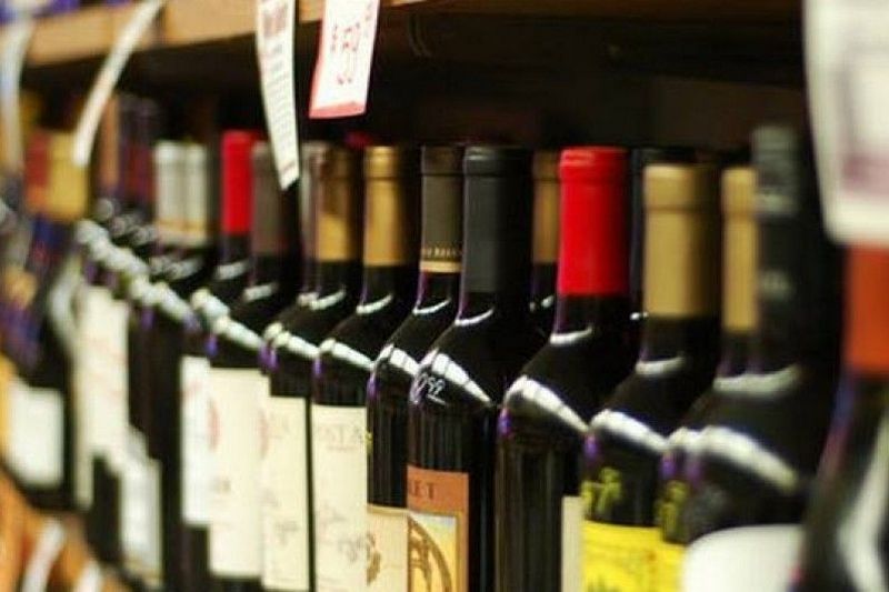 В Раде предлагают усилить ответственность за нарушение правил продажи алкоголя и сигарет