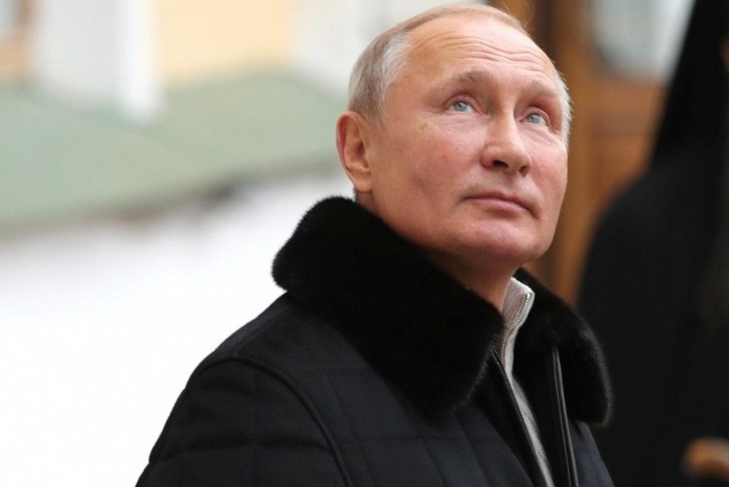 Большинство российских избирателей считают, что Путин несет ответственность за проблемы их страны