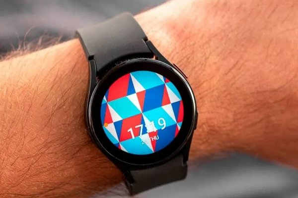 К выпуску готовятся часы Samsung Galaxy Watch FE