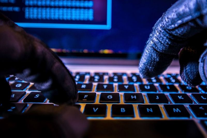 Хакеры ежедневно крадут у россиян тысячи долларов