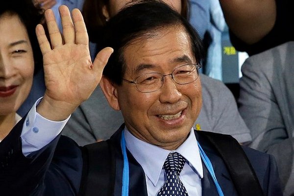 Загадочная смерть политика: что все-таки произошло с мэром Сеула?