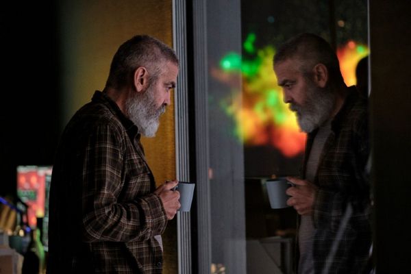Netflix показал дебютный трейлер драмы Джорджа Клуни 