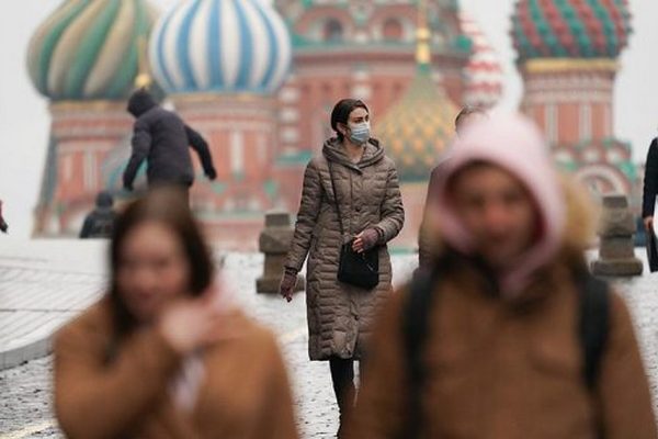Увольнение и снижение доходов: россияне пожаловались на тяжелый год