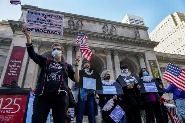 В Нью-Йорке начались задержания протестующих