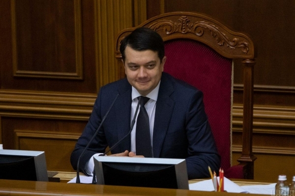 Разумков рассказал, будет ли выполнять обязанности президента из-за болезни Зеленского