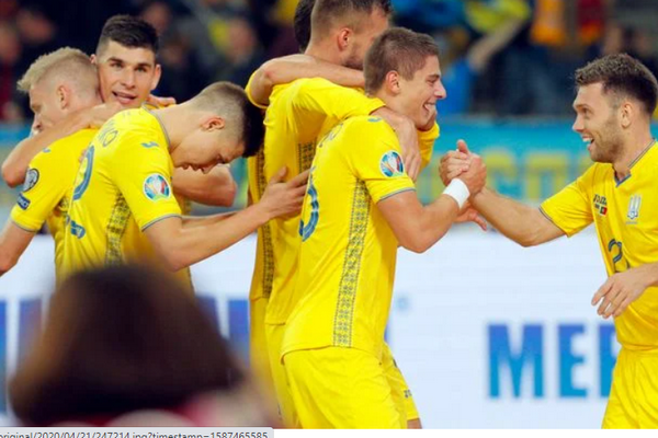 Четверо игроков сборной Украины по футболу заболели COVID-19 перед матчем с Германией