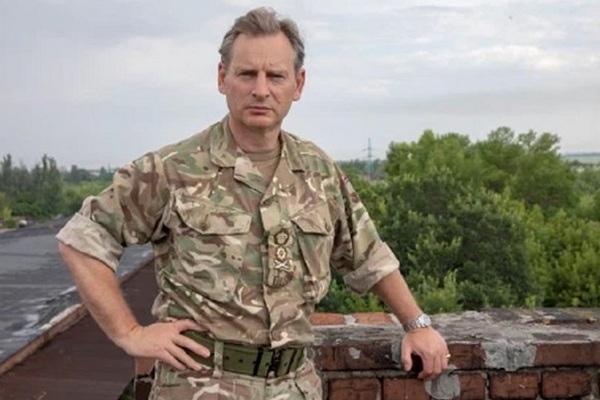 Британский генерал выпрыгнул с вертолета на учениях и потерялся – СМИ