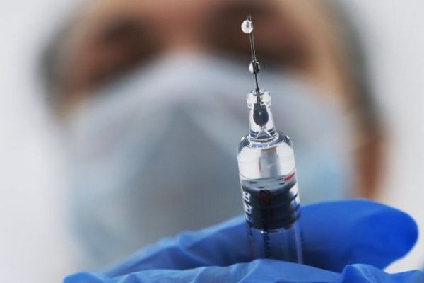 Переболевшим COVID-19 вакцина не понадобится – врач