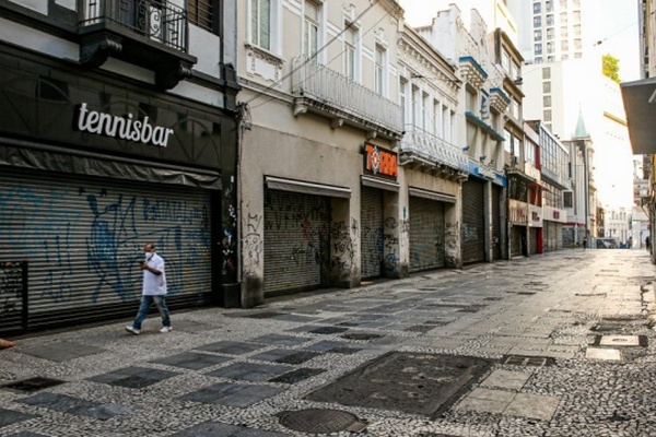 В Португалии рестораторы объявили голодовку из-за карантина
