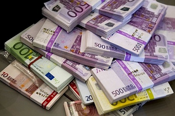 Пенсионерка завещала соседям шесть миллионов евро