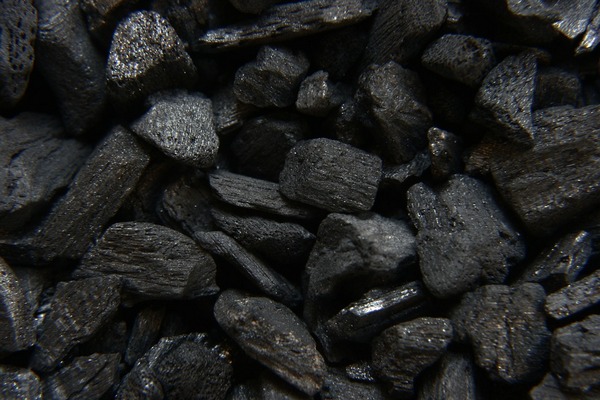 Расходы на импорт угля упали с начала года на 40%
