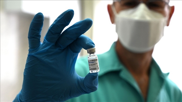 BioNTech планирует поставить 2 млрд доз вакцины против COVID-19 в этом году