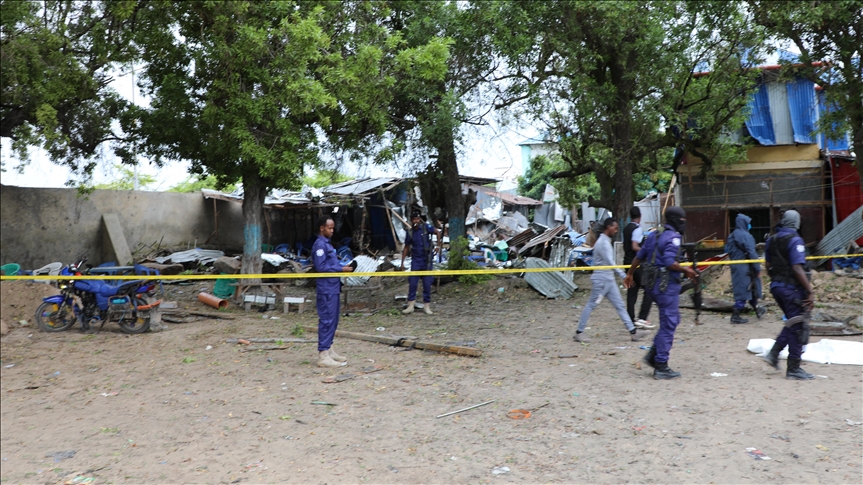 Бомба попала в офис местного правительства в столице Сомали