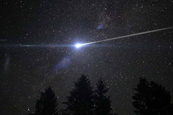 В небе над Мельбурном наблюдали взрыв крупного метеорита