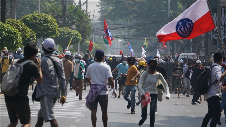 Мьянма: 10 протестующих убиты