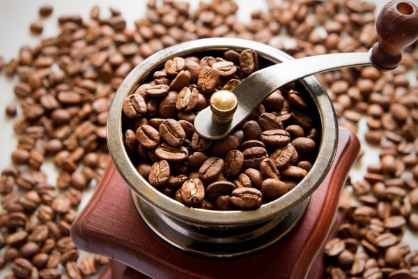 Ароматный кофе для истинных гурманов: обзор пяти самых важных параметров для правильного выбора кофемолки