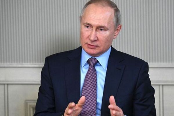 Песков объяснил, почему Путина нет в соцсетях