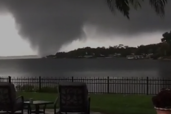 Смертельный торнадо в США: опубликовано видео последствий
