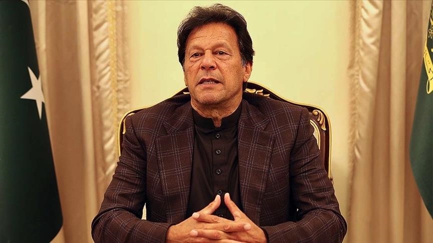 Премьер Пакистана предупреждает о более серьезных карантинных мерах