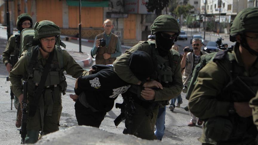 13 палестинцев арестованы в ходе рейдов израильских войск на Западный берег