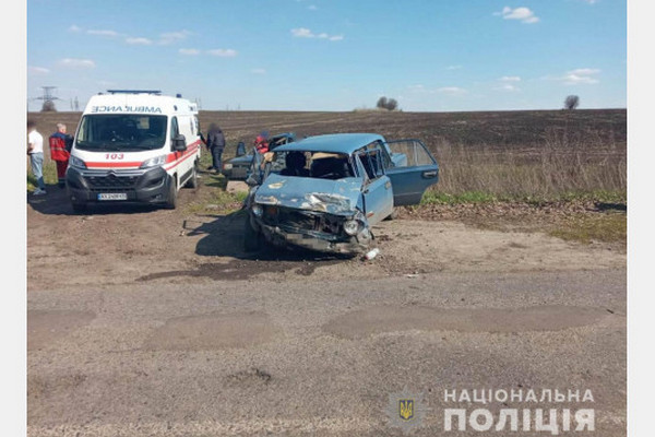 Семь человек пострадали в ДТП под Харьковом