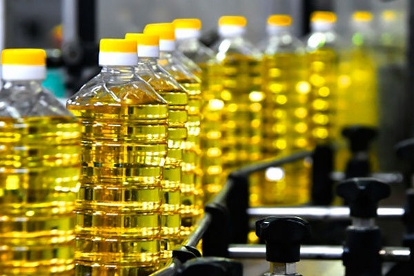 В марте Украина нарастила выпуск подсолнечного масла