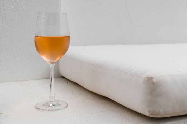 Оранжевое вино: все, что нужно знать об оригинальном напитке