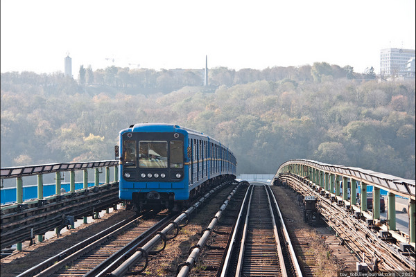 Эксперт рассказал, как не повышать проезд в метро Киева