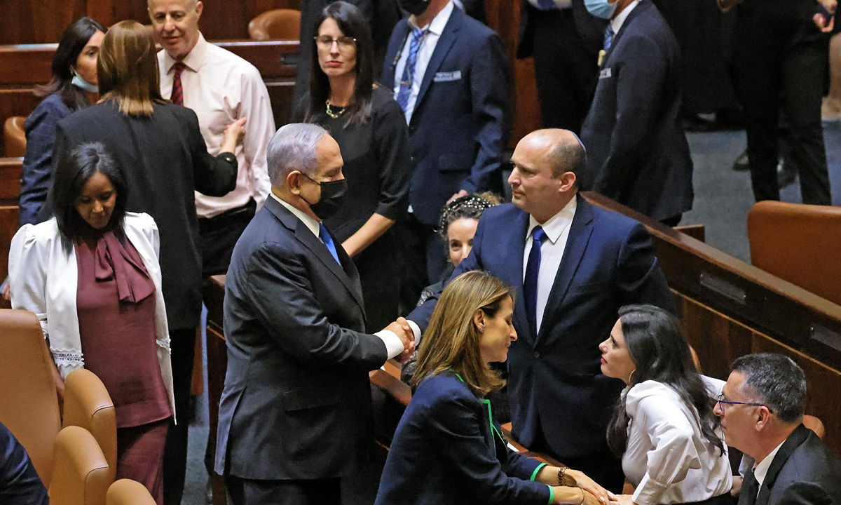 Беннетт вступил в должность премьер-министра Израиля