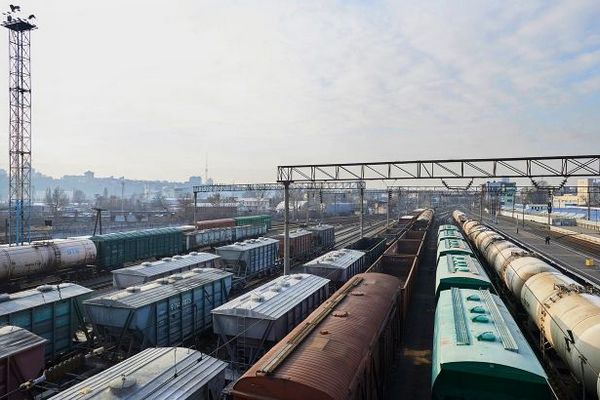 Экспорт из Украины вырос на треть благодаря буму на товарных рынках