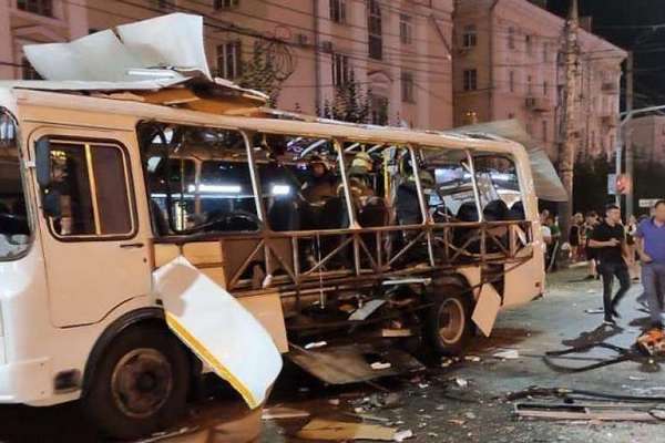 В российском Воронеже взорвалась маршрутка с пассажирами