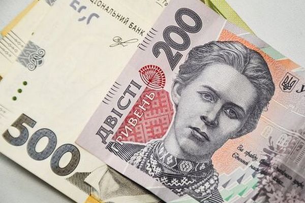 Гривна подорожала ко всем основным валютам