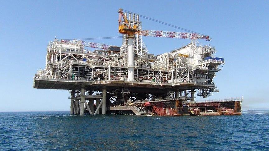Нефть подорожала на фоне падения запасов топлива в США