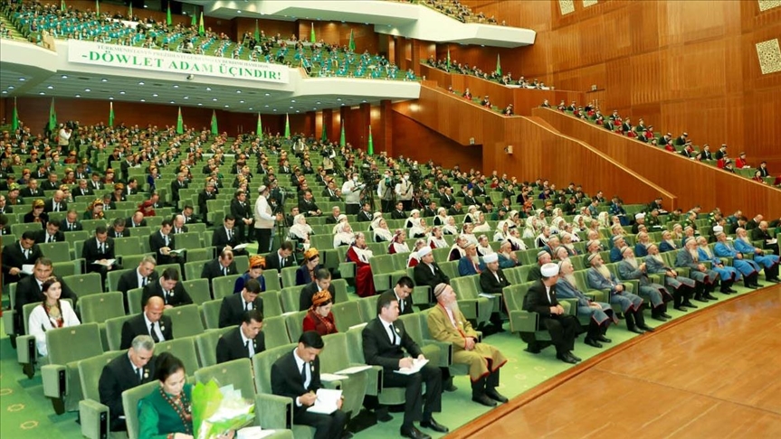 В Туркменистане собрались советы по случаю 30-летия независимости