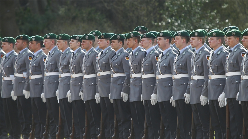 Германия расследует праворадикальные инциденты в войсковой гвардии