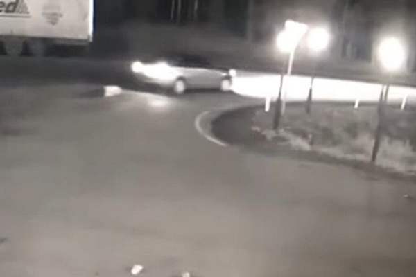 В России прокурора привязали за голову к машине и пытались убить: видео