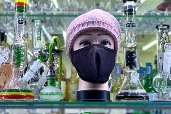 В Чехии начали требовать респираторы в закрытых помещениях