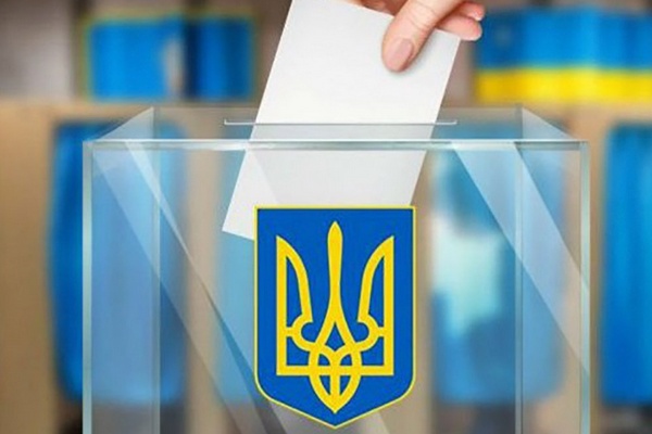 Внеочередные выборы городского головы Харькова проходят в рабочем режиме, но явка очень низкая – КИУ