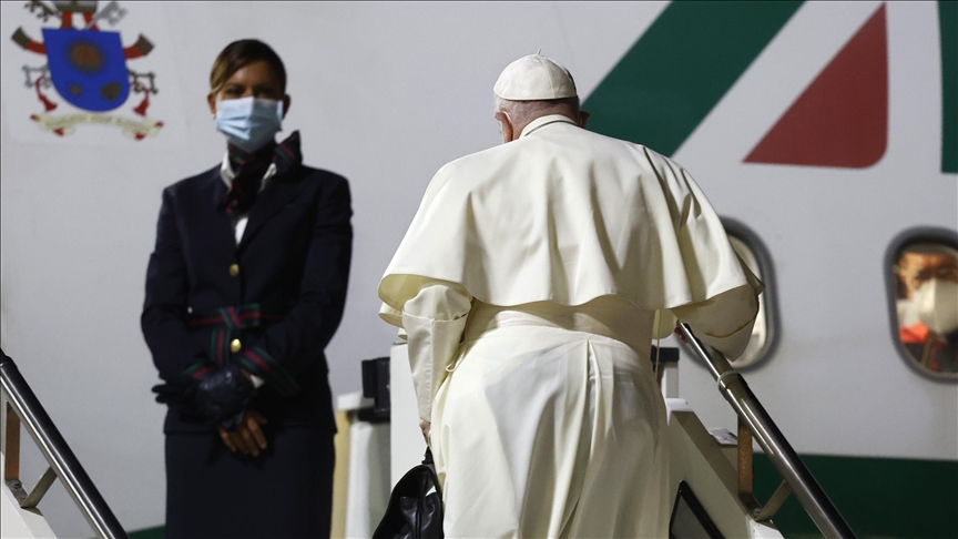 Папа посетит Канаду, чтобы способствовать примирению с коренными народами