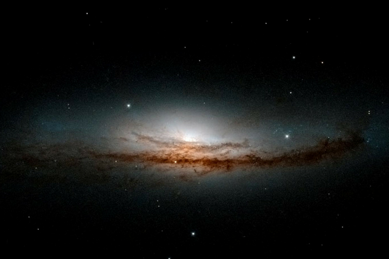 Ученые рассказали, что может расколоть нашу галактику