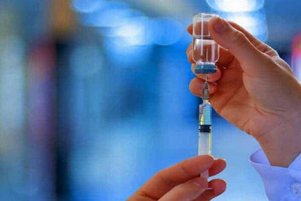 В Германии арестовали врача, который прививал людей собственной вакциной от COVID-19