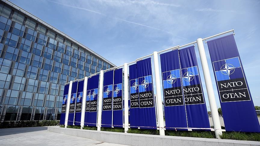 НАТО требует от России снизить напряженность в украинском конфликте