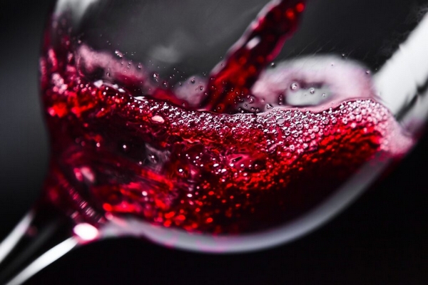Основные преимущества красного вина