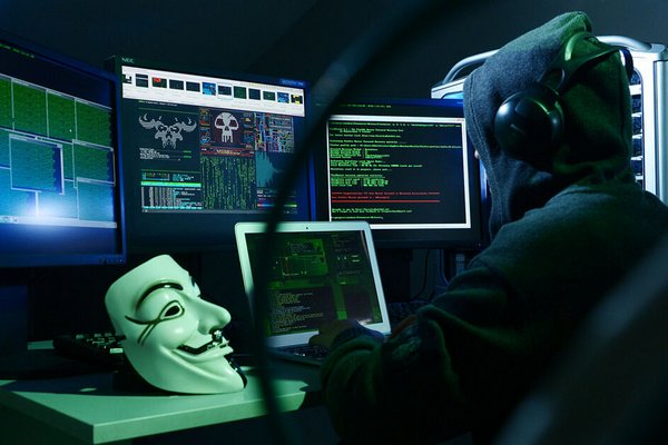 Хакеры научились проникать в файлы пользователей через роутеры TP-Link