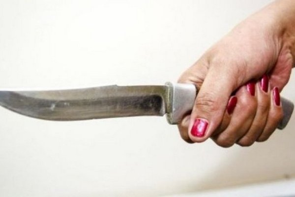 В Мариуполе мать ранила ножом 9-летнего сына