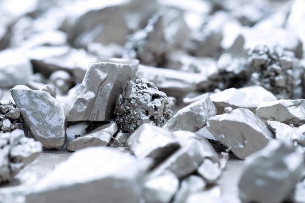 Ученые выяснили, почему серебро убивает бактерии