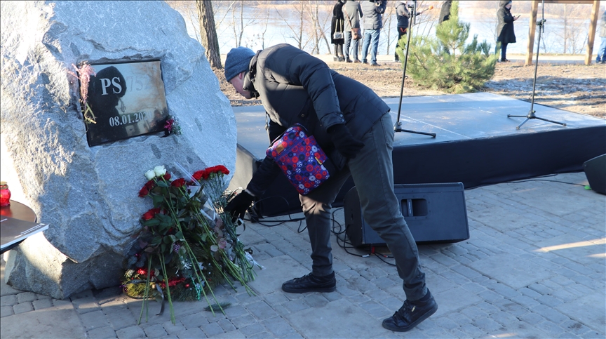 Украина чтит память жертв авиакатастрофы 2020 года